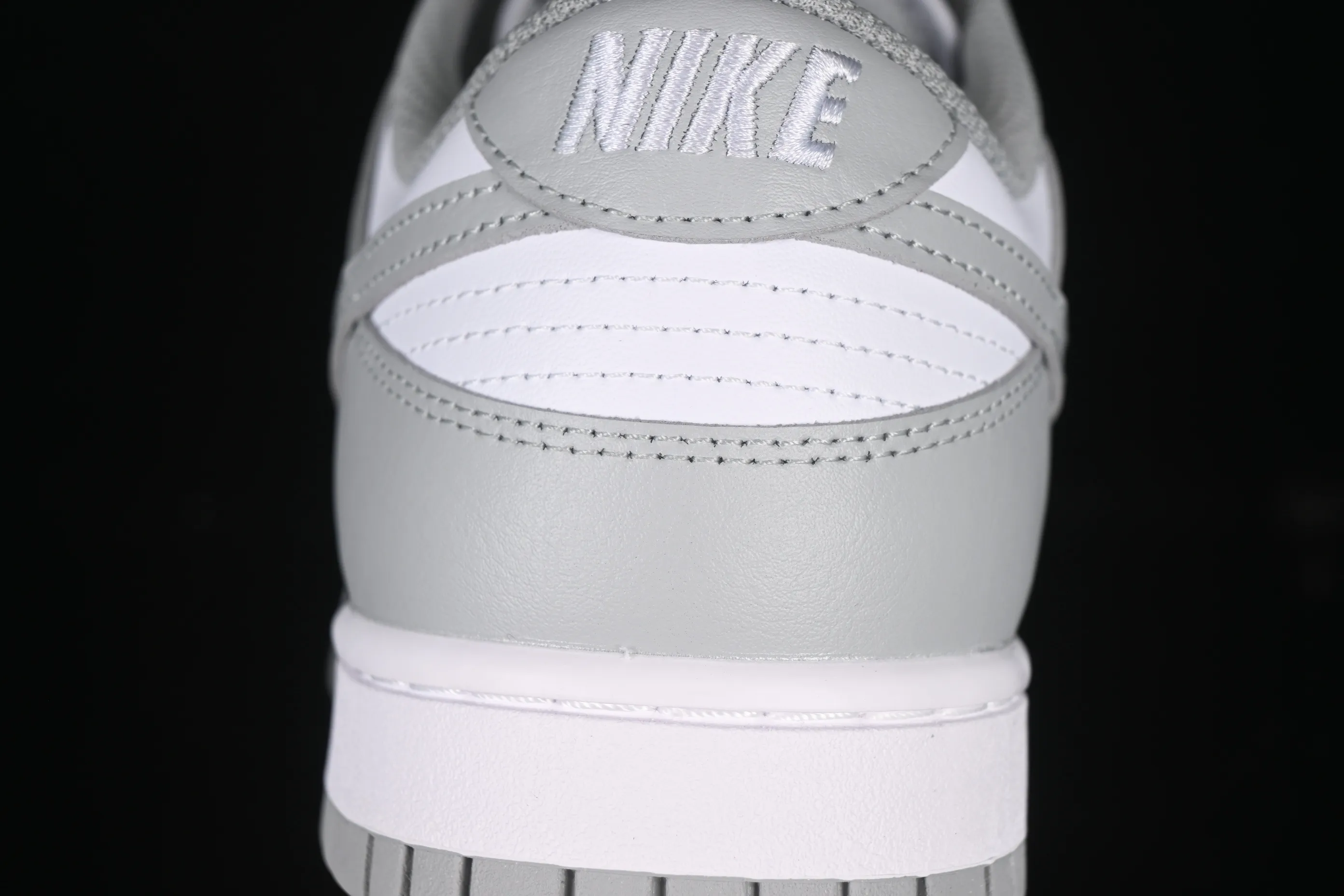 All categories Nk SB Dunk series Nk SB Dunk Low low-top sneakers Nike SB Dunk Low white gray low-top casual sneakers HF5441-105